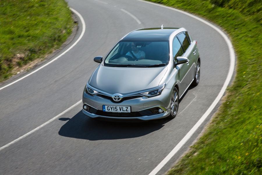  Toyota Auris 2015 года  (UK) (фото 22 из 43)